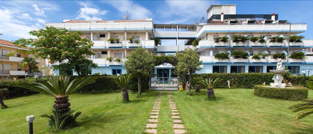 Hotel Marina Roseto Degli Abruzzi Εξωτερικό φωτογραφία