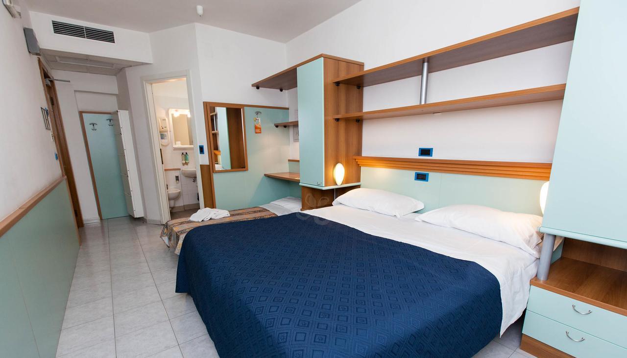 Hotel Marina Roseto Degli Abruzzi Εξωτερικό φωτογραφία