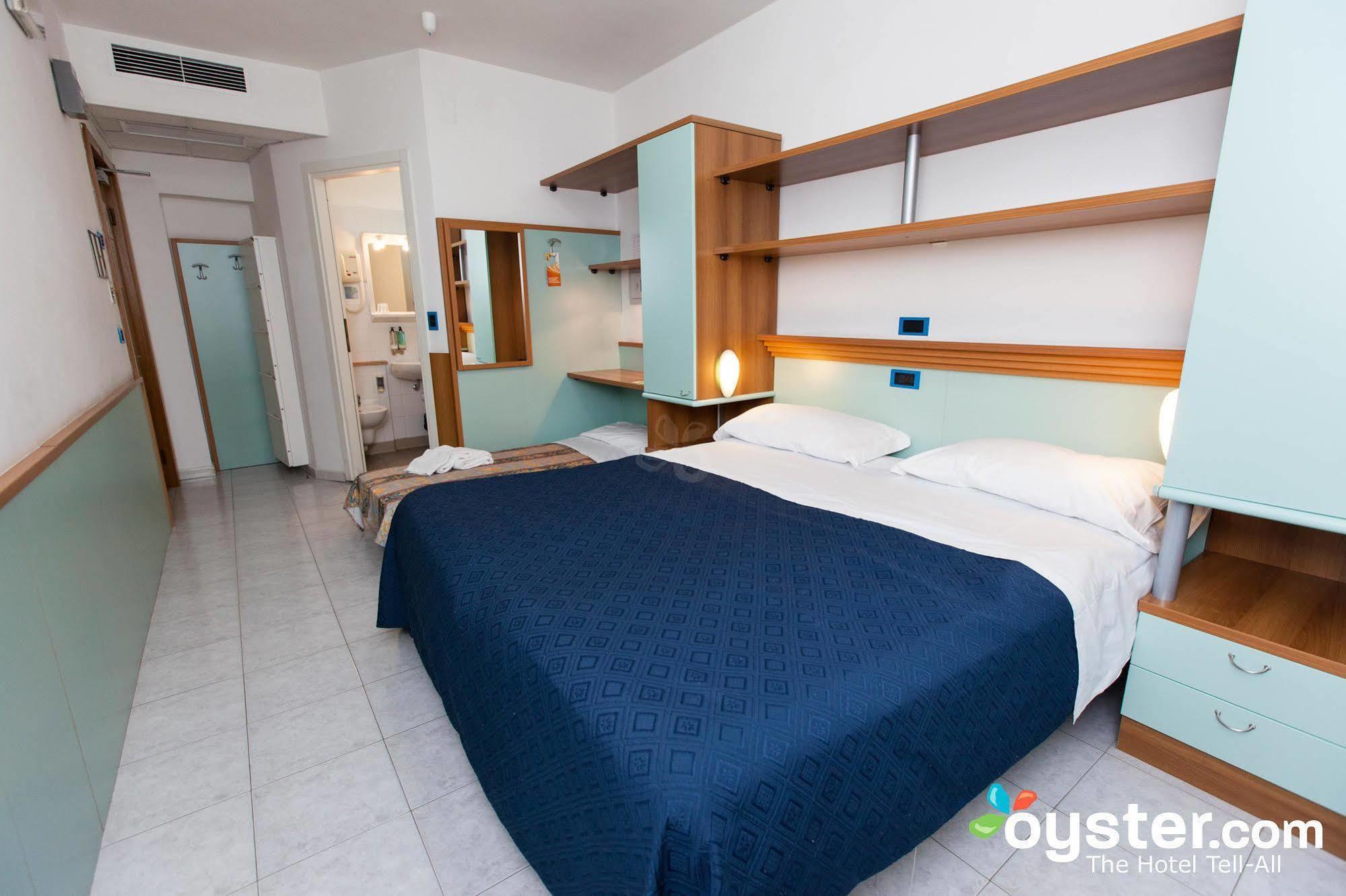 Hotel Marina Roseto Degli Abruzzi Εξωτερικό φωτογραφία