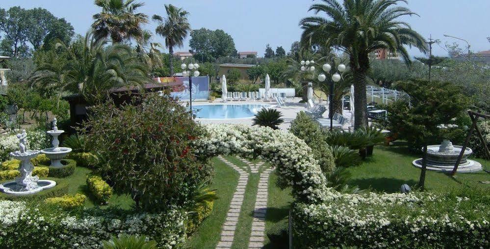 Hotel Marina Roseto Degli Abruzzi Εξωτερικό φωτογραφία
